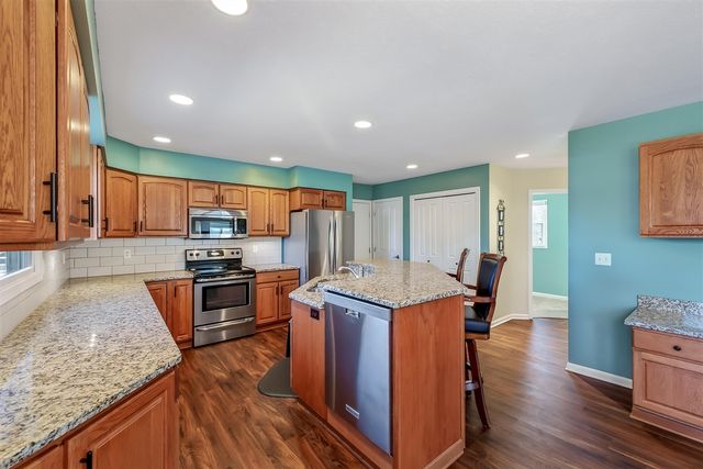 5115 Ossad Drive, Norton Shores, MI 49441