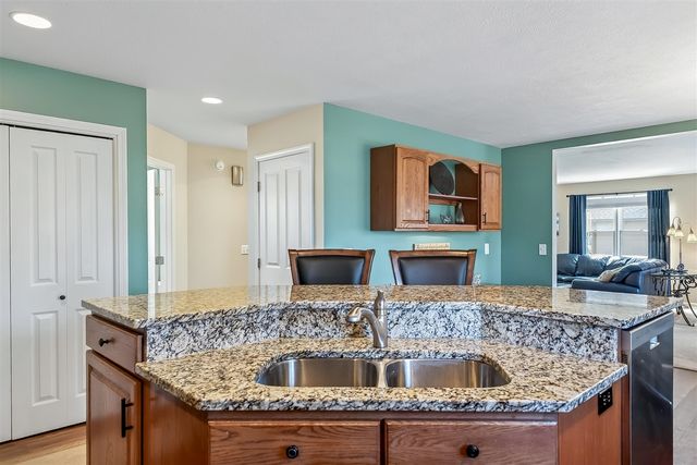 5115 Ossad Drive, Norton Shores, MI 49441