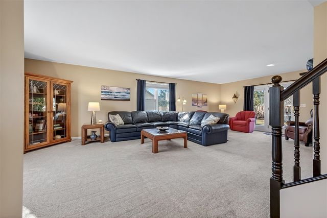 5115 Ossad Drive, Norton Shores, MI 49441