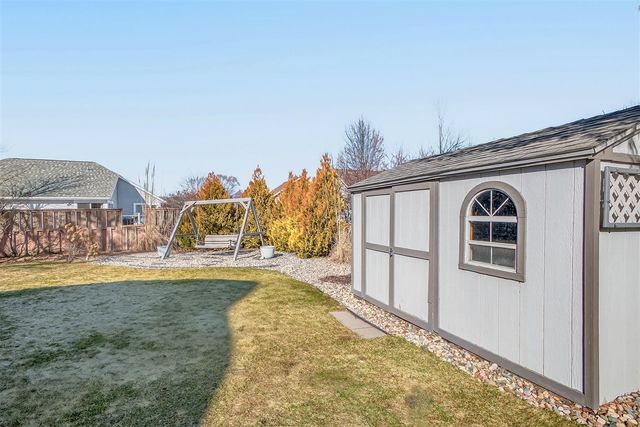 5115 Ossad Drive, Norton Shores, MI 49441