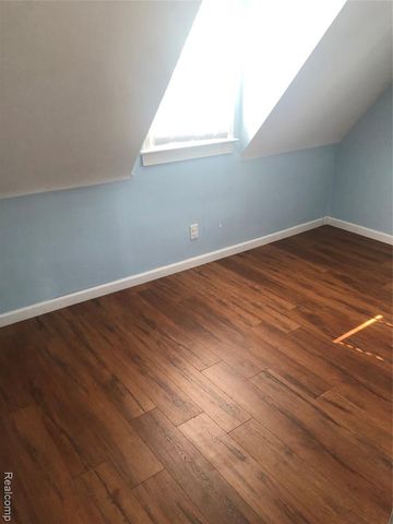 4715 Culver Street, Dearborn Heights, MI 48125