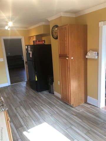 4715 Culver Street, Dearborn Heights, MI 48125