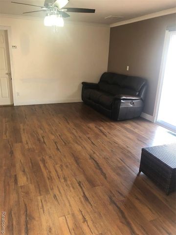 4715 Culver Street, Dearborn Heights, MI 48125