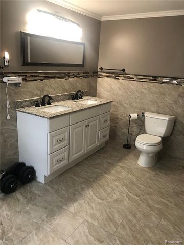 4715 Culver Street, Dearborn Heights, MI 48125