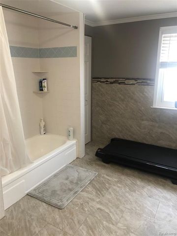 4715 Culver Street, Dearborn Heights, MI 48125