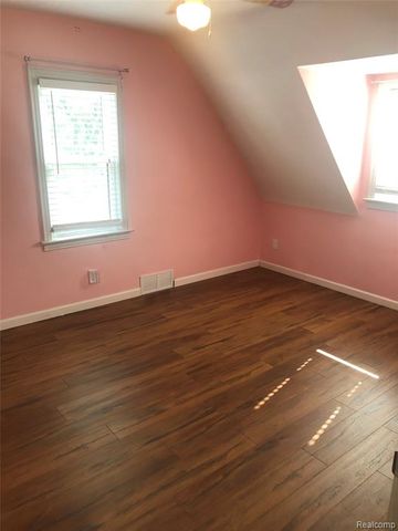 4715 Culver Street, Dearborn Heights, MI 48125