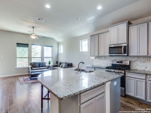 10206 BRICEWOOD PL, San Antonio, TX 78254