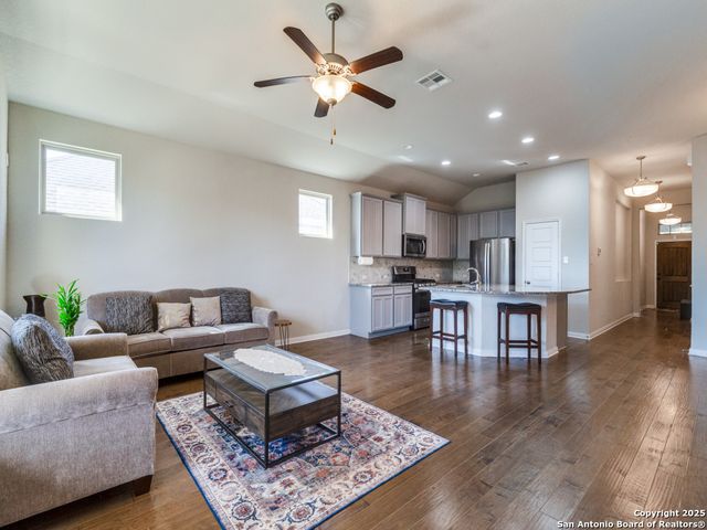 10206 BRICEWOOD PL, San Antonio, TX 78254