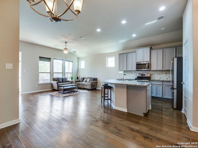 10206 BRICEWOOD PL, San Antonio, TX 78254