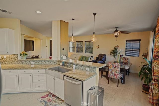 20016 Satsuma, Saugus, CA 91350