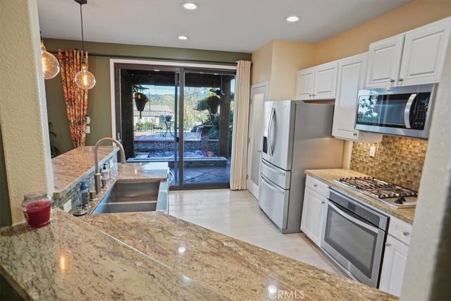 20016 Satsuma, Saugus, CA 91350