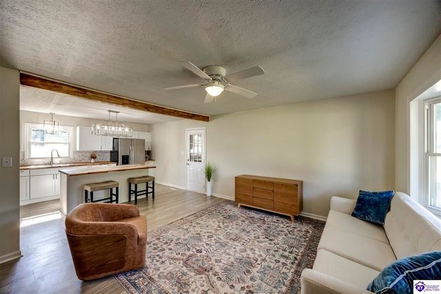 402 Duggins Drive, Elizabethtown, KY 42701