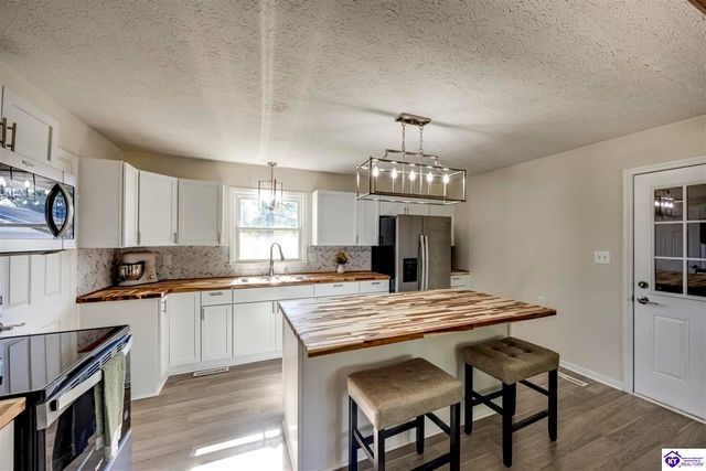 402 Duggins Drive, Elizabethtown, KY 42701