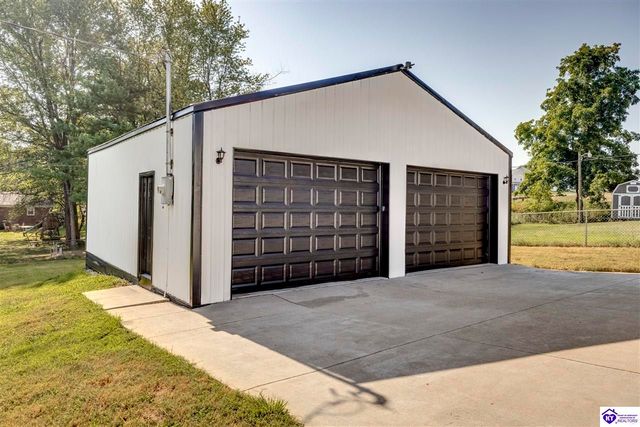 402 Duggins Drive, Elizabethtown, KY 42701