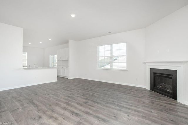 3016 Middle Creek Lane, Greensboro, NC 27405