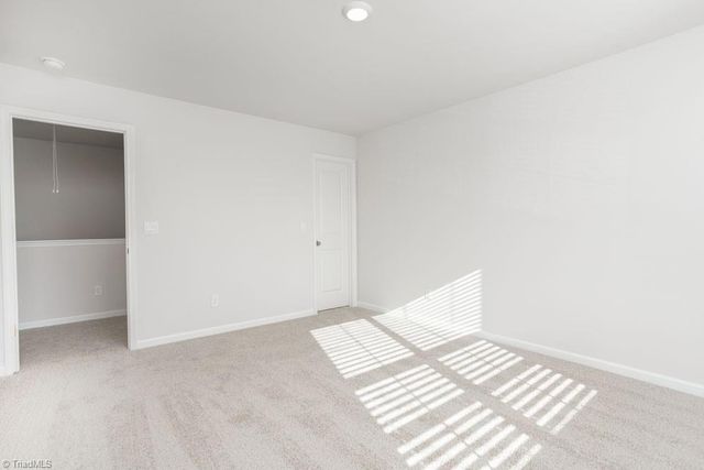 3016 Middle Creek Lane, Greensboro, NC 27405