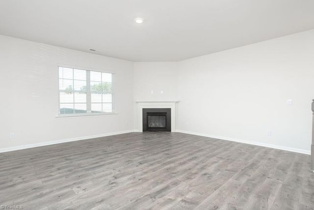 3016 Middle Creek Lane, Greensboro, NC 27405