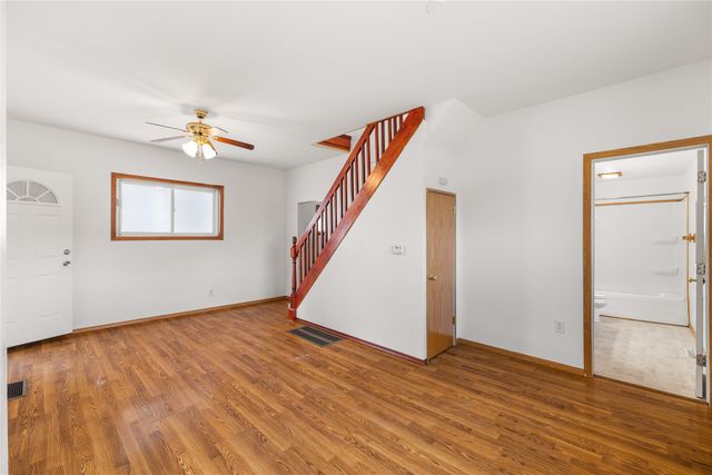 813 Lyon Street, Des Moines, IA 50309