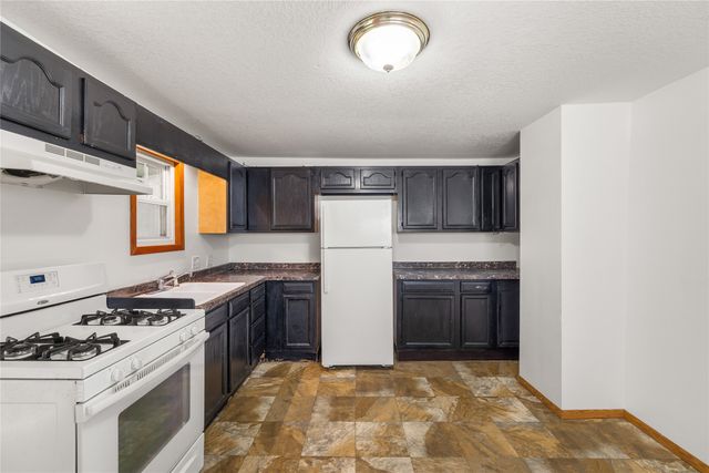 813 Lyon Street, Des Moines, IA 50309