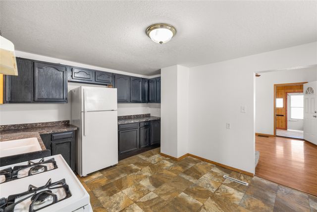 813 Lyon Street, Des Moines, IA 50309