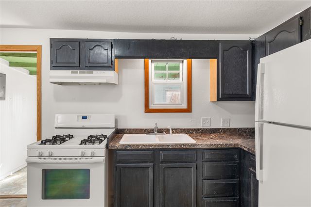 813 Lyon Street, Des Moines, IA 50309