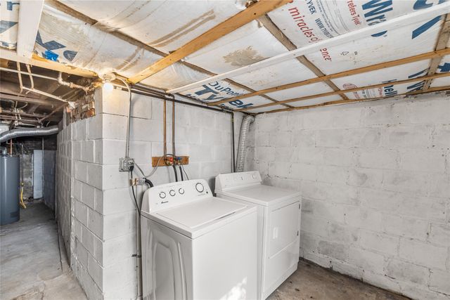 813 Lyon Street, Des Moines, IA 50309