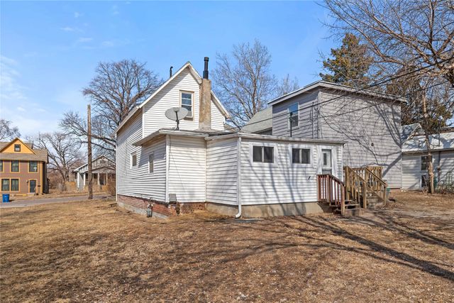 813 Lyon Street, Des Moines, IA 50309