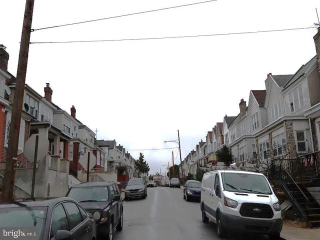 319 AVON RD, Upper Darby, PA 19082