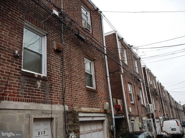319 AVON RD, Upper Darby, PA 19082