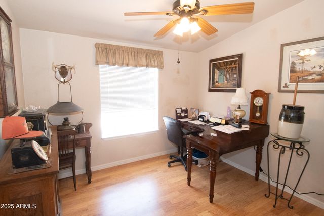 61 COUNTY ROAD N6379 --, St Johns, AZ 85936