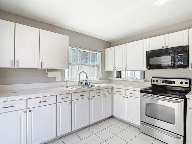 5141 SPRINGWOOD DRIVE, Tampa, FL 33624