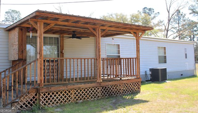 1606 Homestead Drive, Ellabell, GA 31308