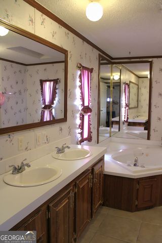 1606 Homestead Drive, Ellabell, GA 31308