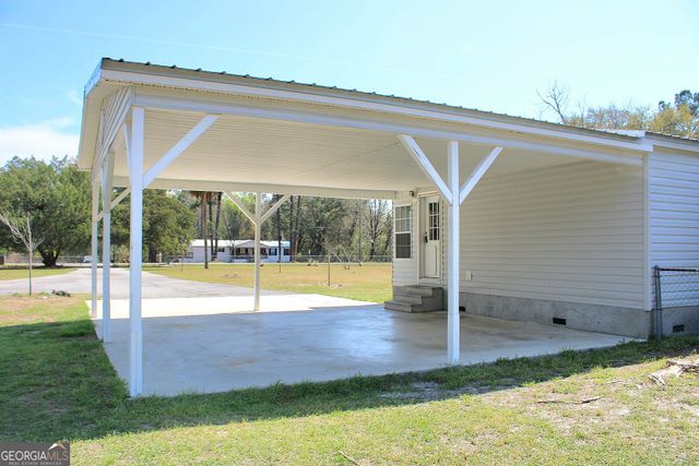 1606 Homestead Drive, Ellabell, GA 31308