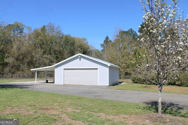 1606 Homestead Drive, Ellabell, GA 31308