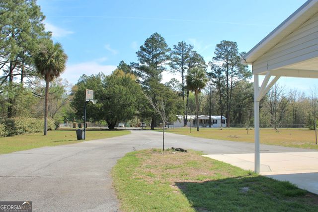 1606 Homestead Drive, Ellabell, GA 31308