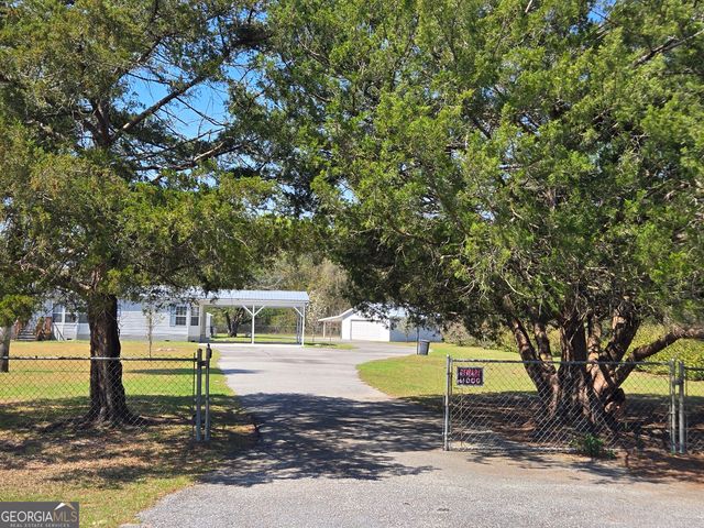 1606 Homestead Drive, Ellabell, GA 31308