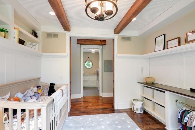 415 Carpenters Pt, Wayzata, MN 55391