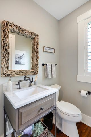 415 Carpenters Pt, Wayzata, MN 55391