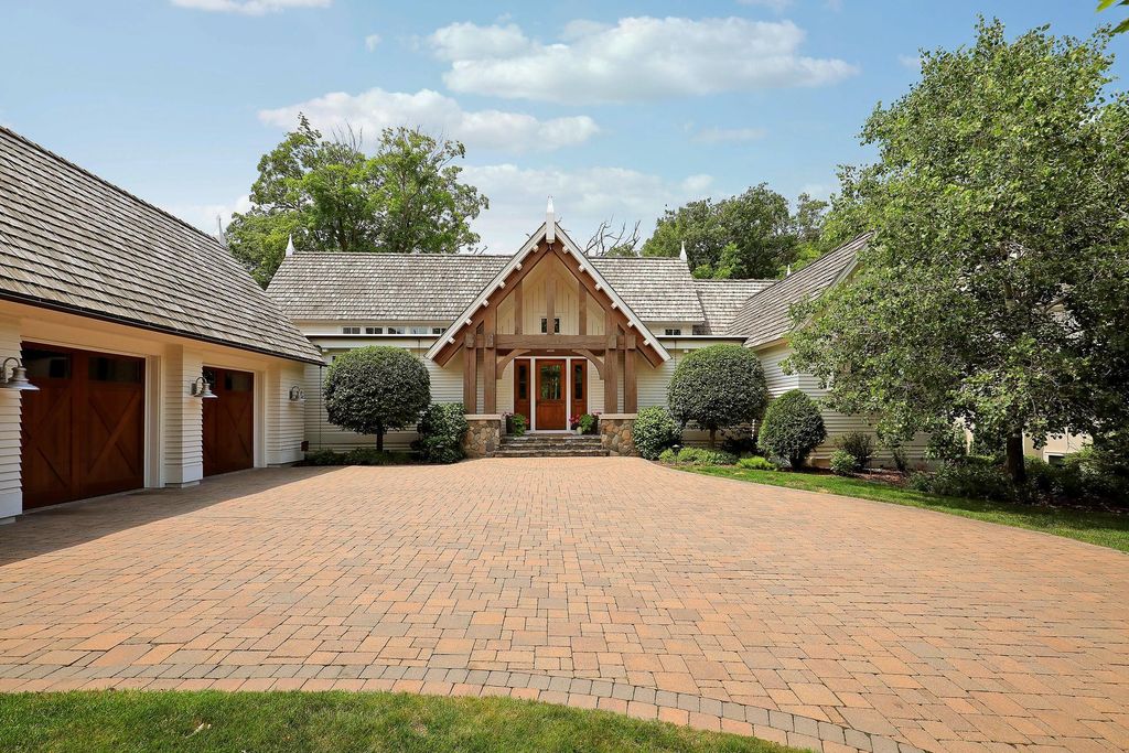 415 Carpenters Pt, Wayzata, MN 55391 — photo 2