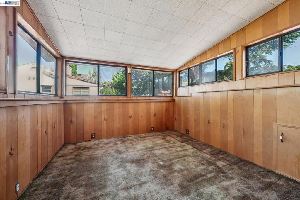 Image 16 of property listing at 3231 Wisconsin St, Oakland, CA 94602