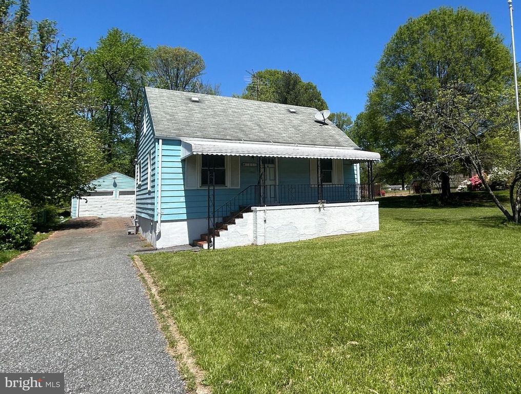 1806 MIDDLEBOROUGH, Essex, MD 21221