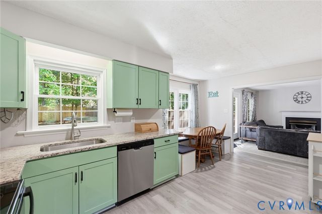 14101 Ramsey Ct, Chester, VA 23831