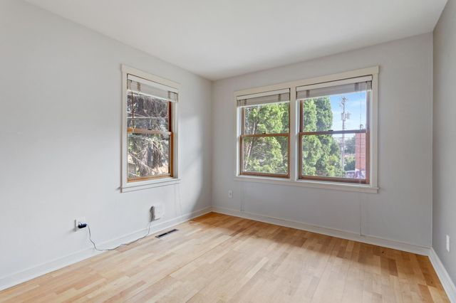 2321 Pillsbury Avenue S, Minneapolis, MN 55404