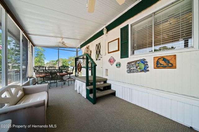 6448 W Richard Drive, Weeki Wachee, FL 34607