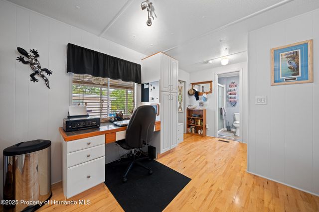 6448 W Richard Drive, Weeki Wachee, FL 34607