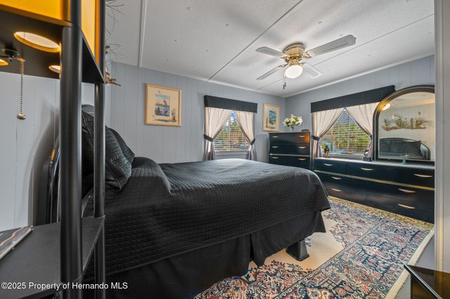 6448 W Richard Drive, Weeki Wachee, FL 34607