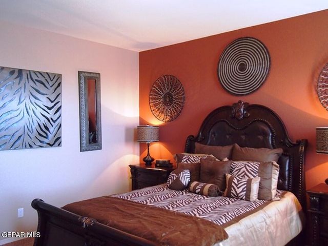 10704 Michael Irvin Street, El Paso, TX 79924