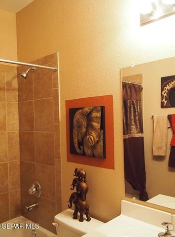 10704 Michael Irvin Street, El Paso, TX 79924