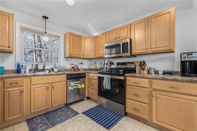1059 East Shore Road, Jamestown, RI 02835